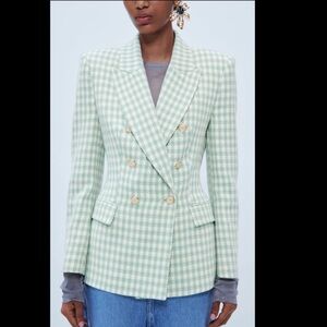 Spring 🌷Zara Mint Green and Cream Houndstooth Blazer